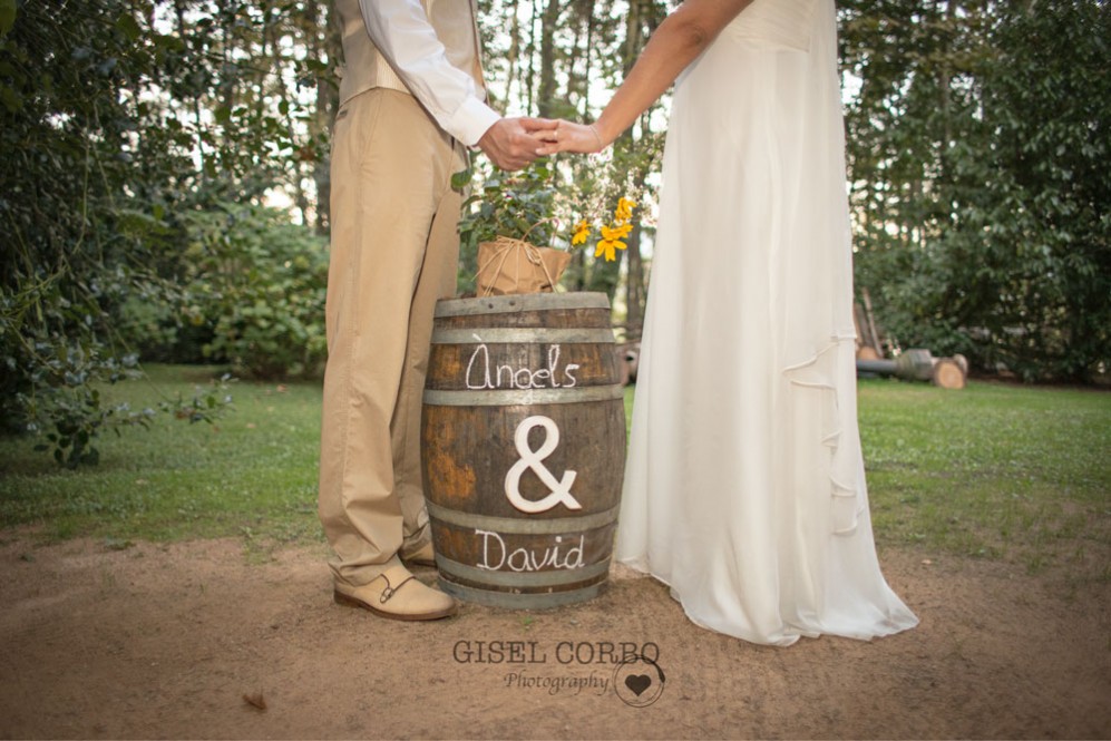 detalle-boda-rustica-bosque-barril