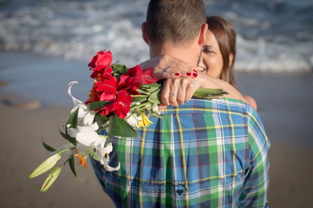 anillo-compromiso-novia-playa