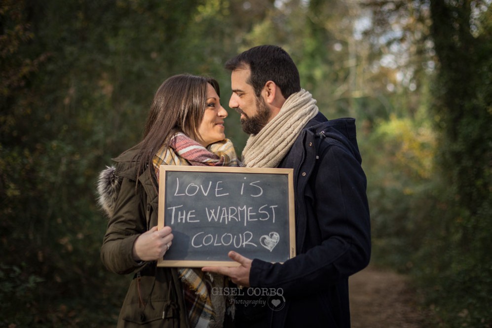 026 love is the warmest colour engagement sesion