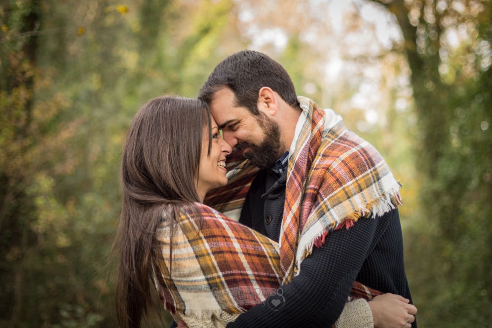 030 sesion fotografica preboda girona novios felices sesion