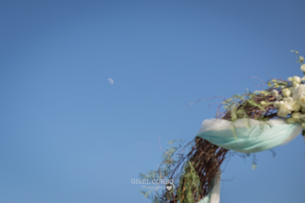 34 boda cielo azul y luna aparece